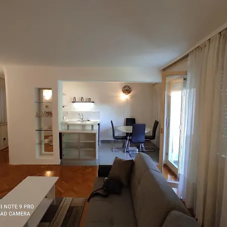 Vidov Apartment